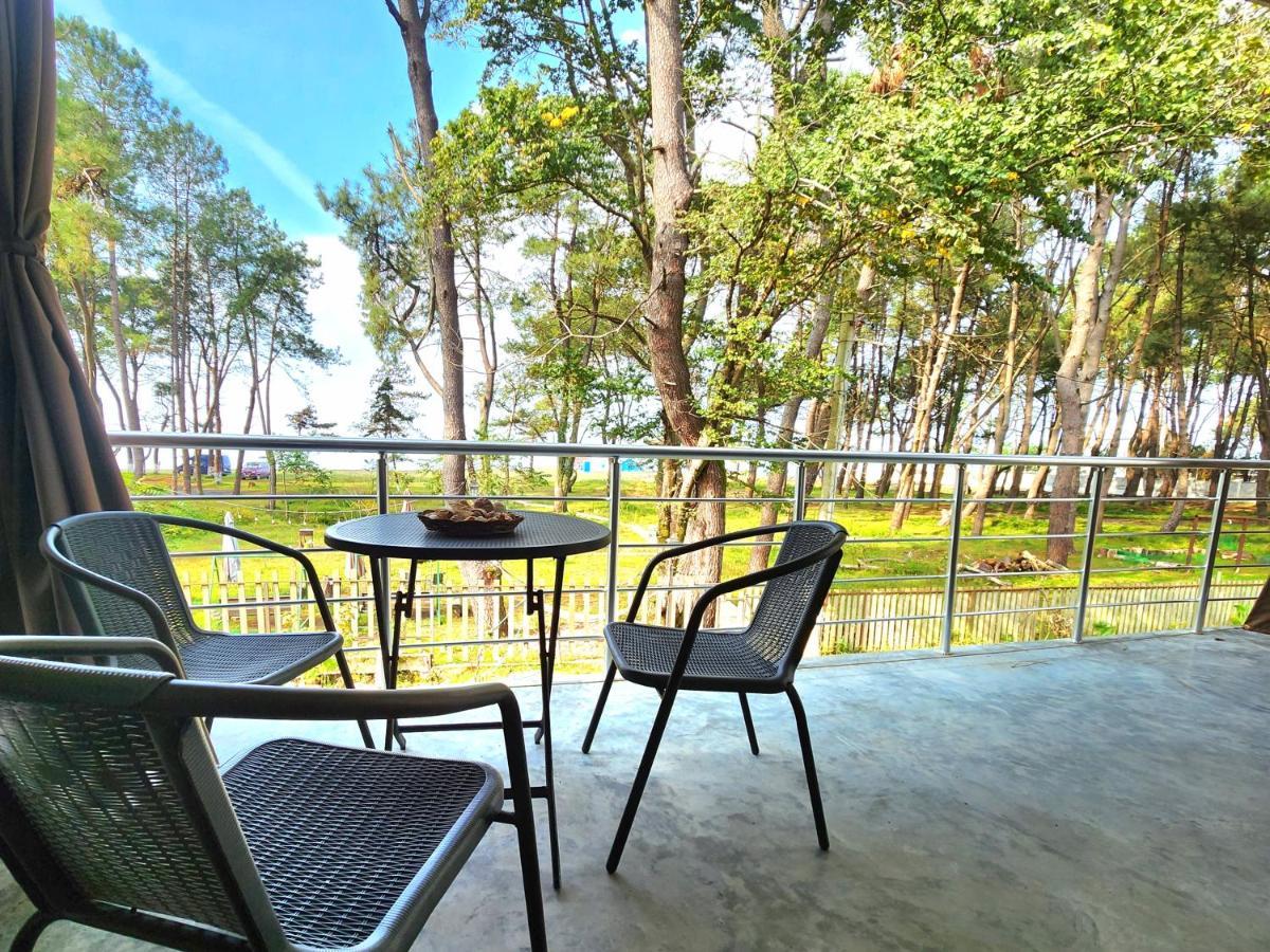 Beachfront Apartments ,,Kapro-One,, ウレキ エクステリア 写真