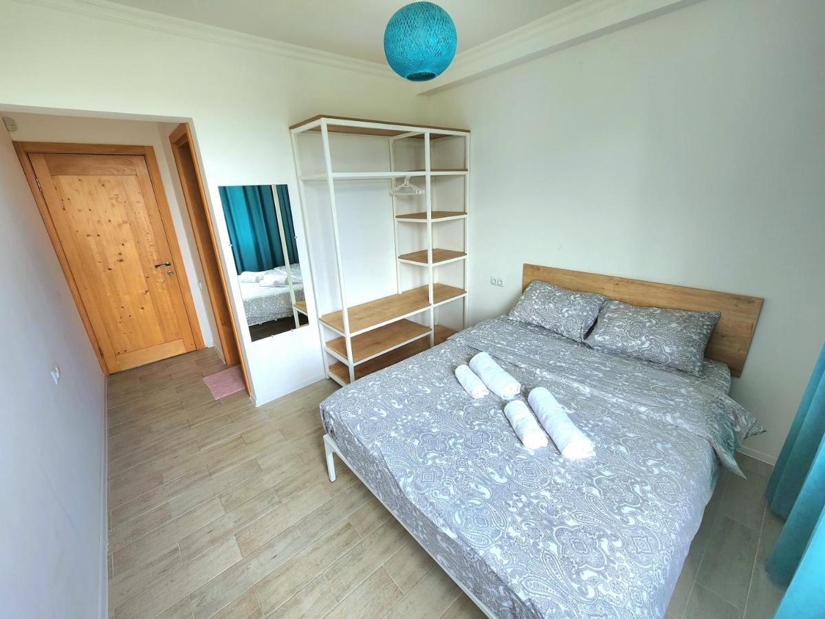 Beachfront Apartments ,,Kapro-One,, ウレキ エクステリア 写真
